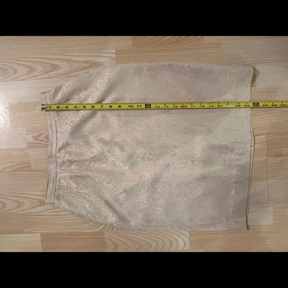 BEAUTIFUL Vintage Albert Nipon suit - Picture 11 of 12